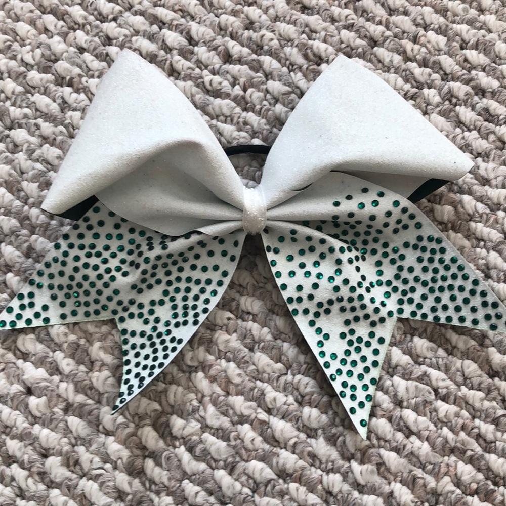 white and green rhinestone cheer bow ! 🎀
